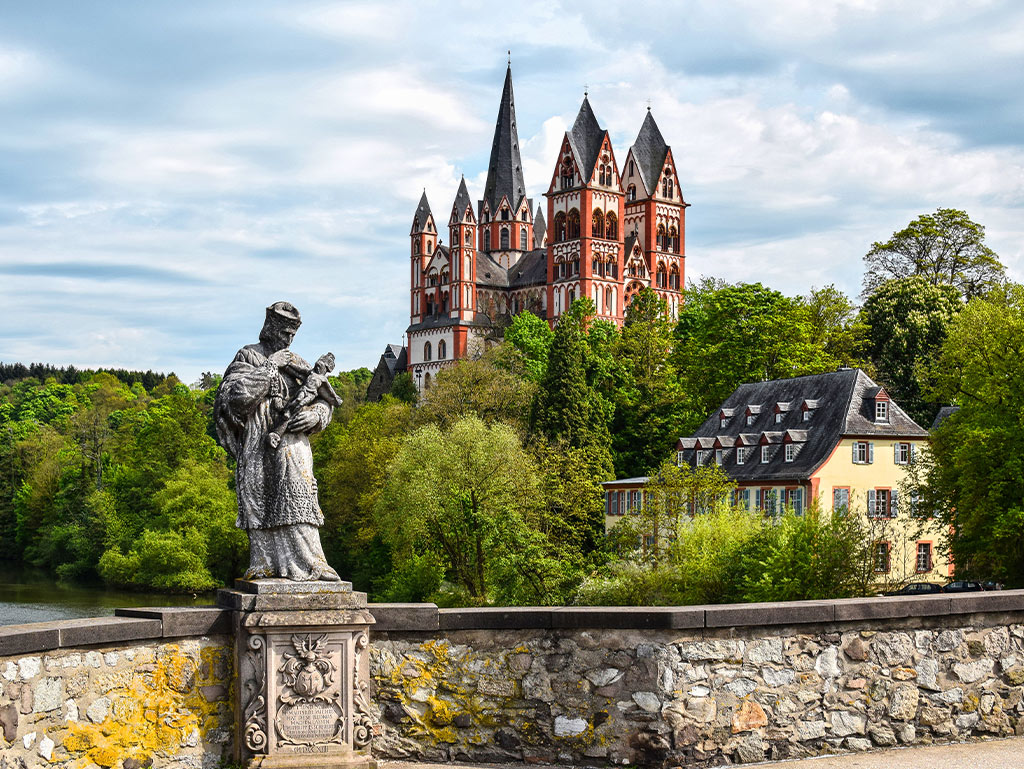 Entdecken Sie die Reiseziele in den Niederlanden mit RENT AND TRAVEL